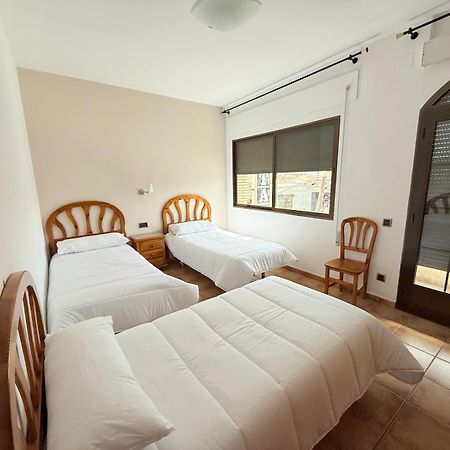 Hostal Castilla موثيخون المظهر الخارجي الصورة